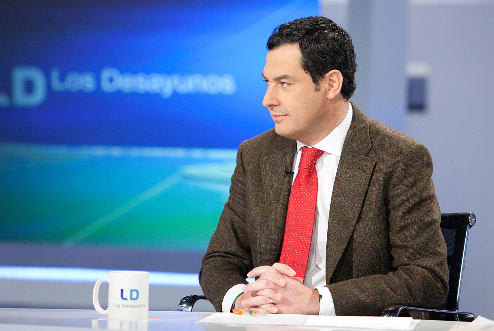 'Los desayunos' Juan Manuel Moreno