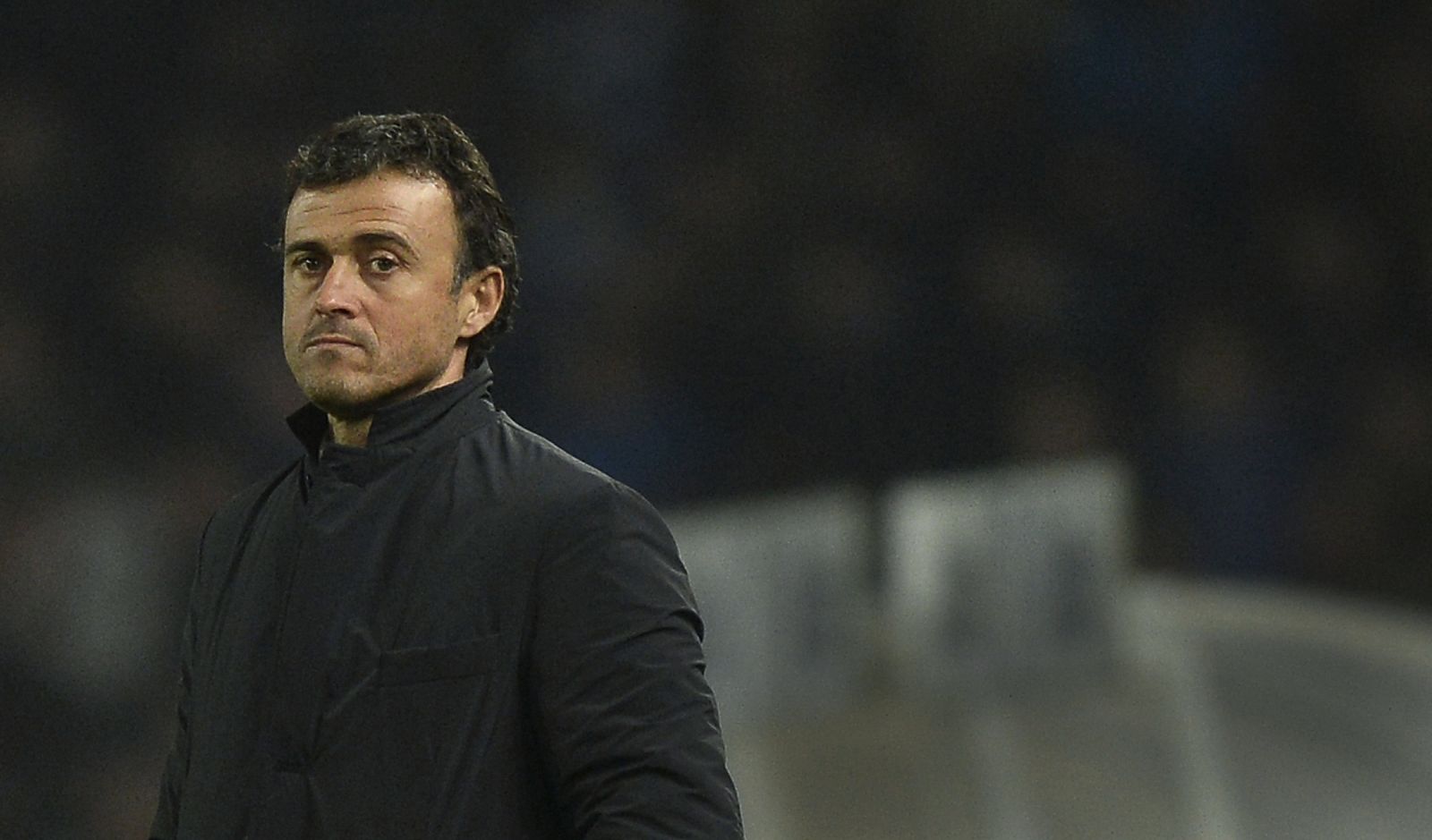 Imagen del entrenador del FC Barcelona, Luis Enrique, durante el partido en Anoeta.