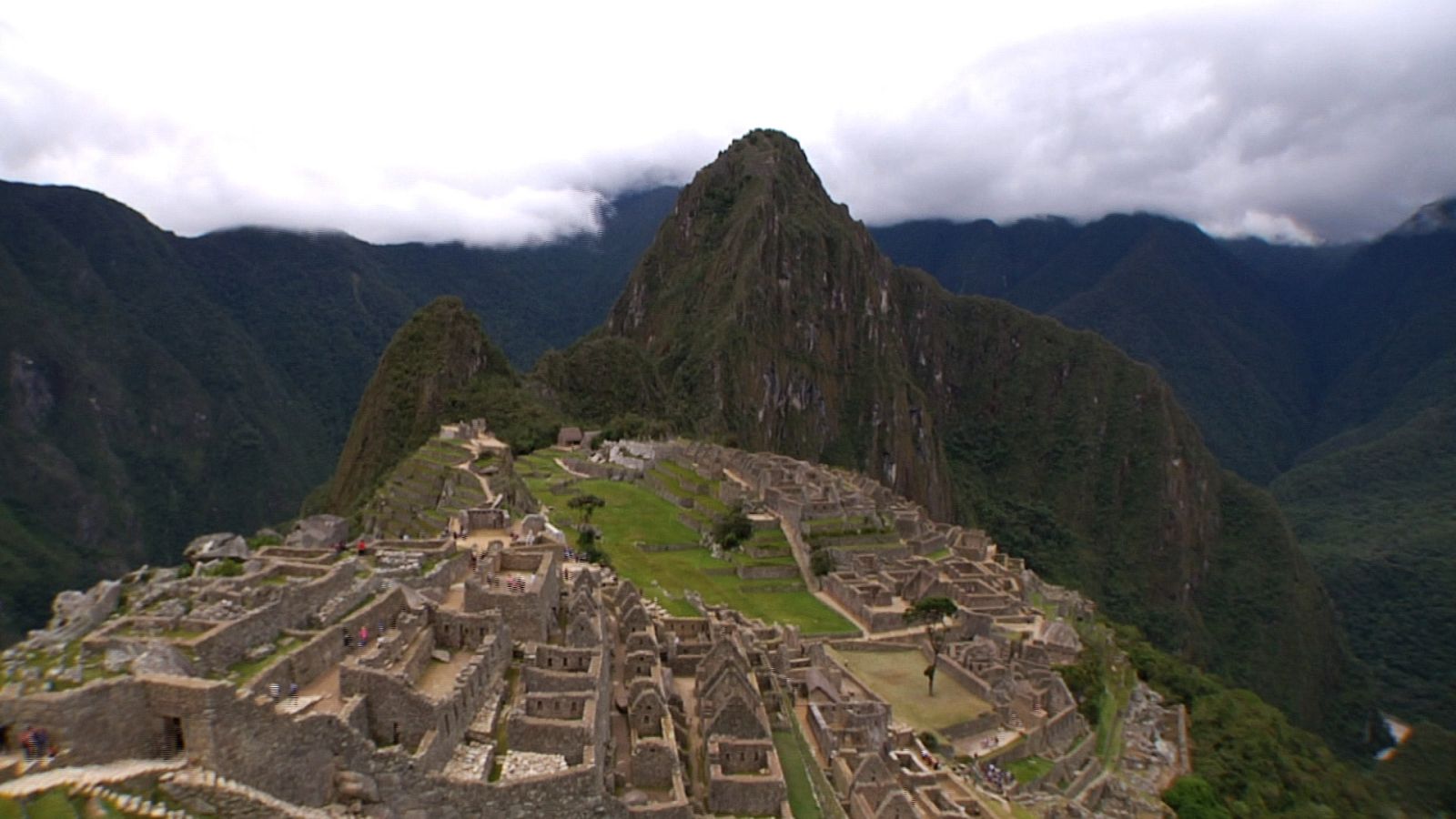 1-machu-picchu