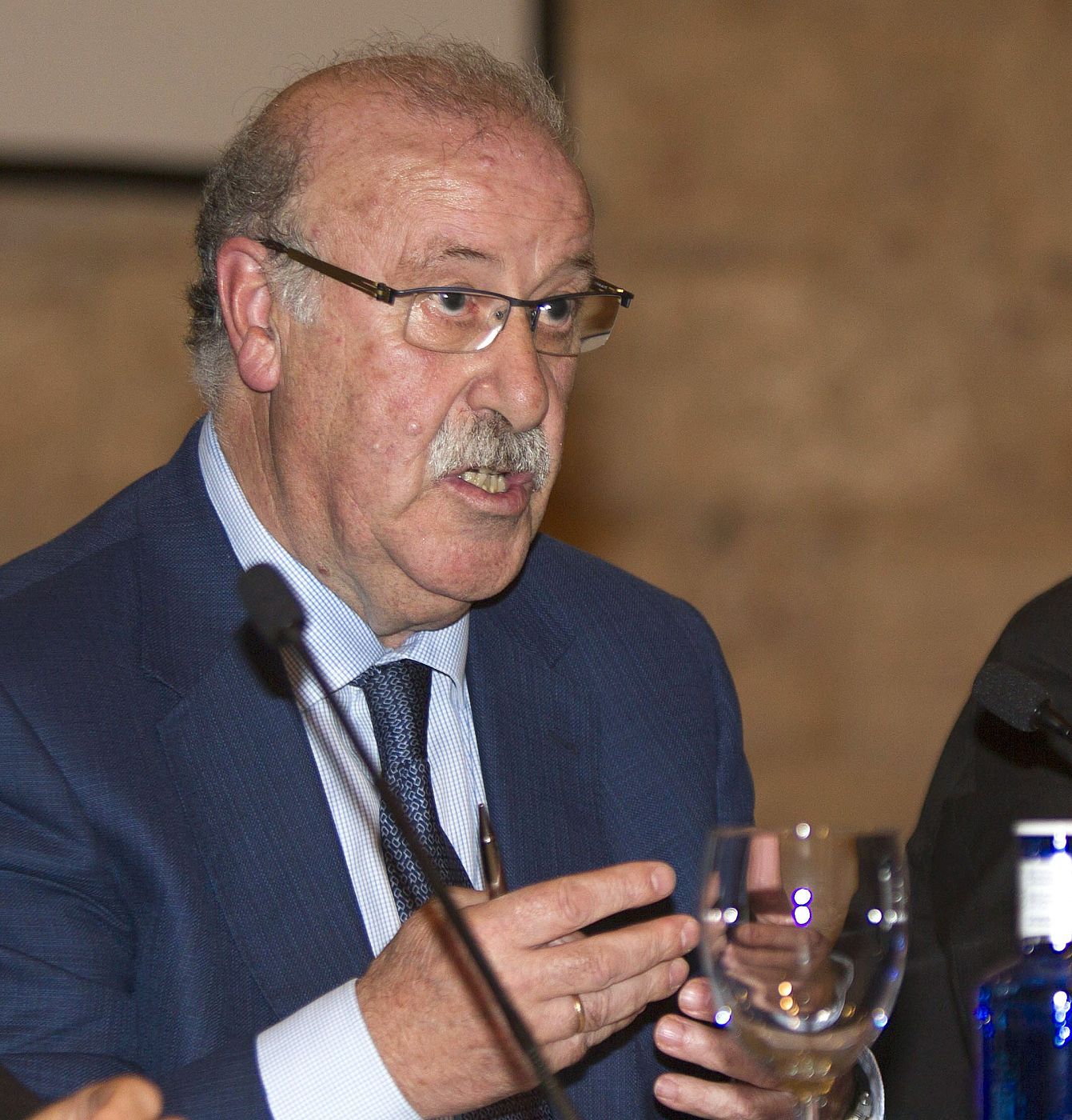 CONFERENCIA VICENTE DEL BOSQUE