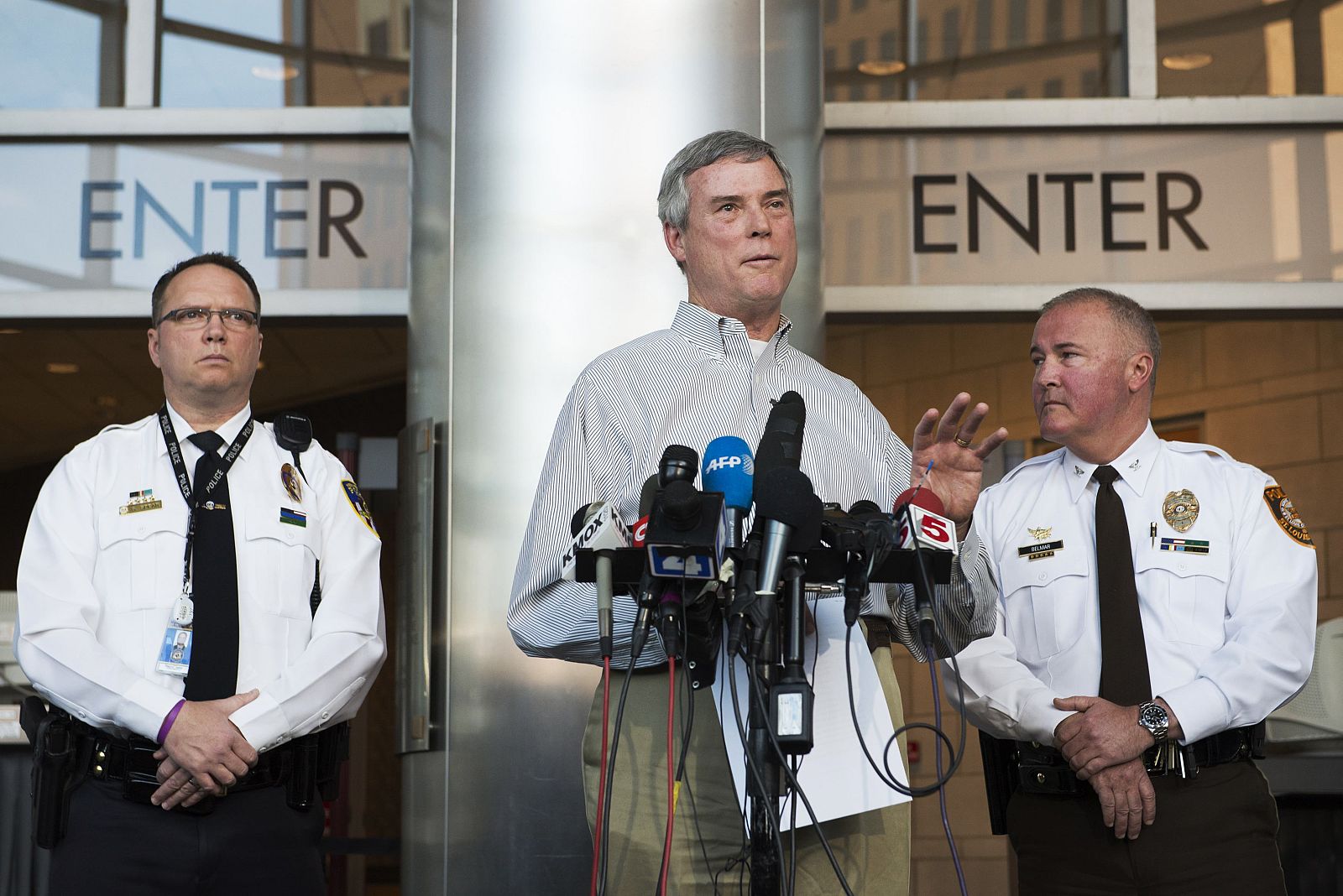 St. Louis County District  Attorney Robert McCulloch speaks at a press conference in Clayton