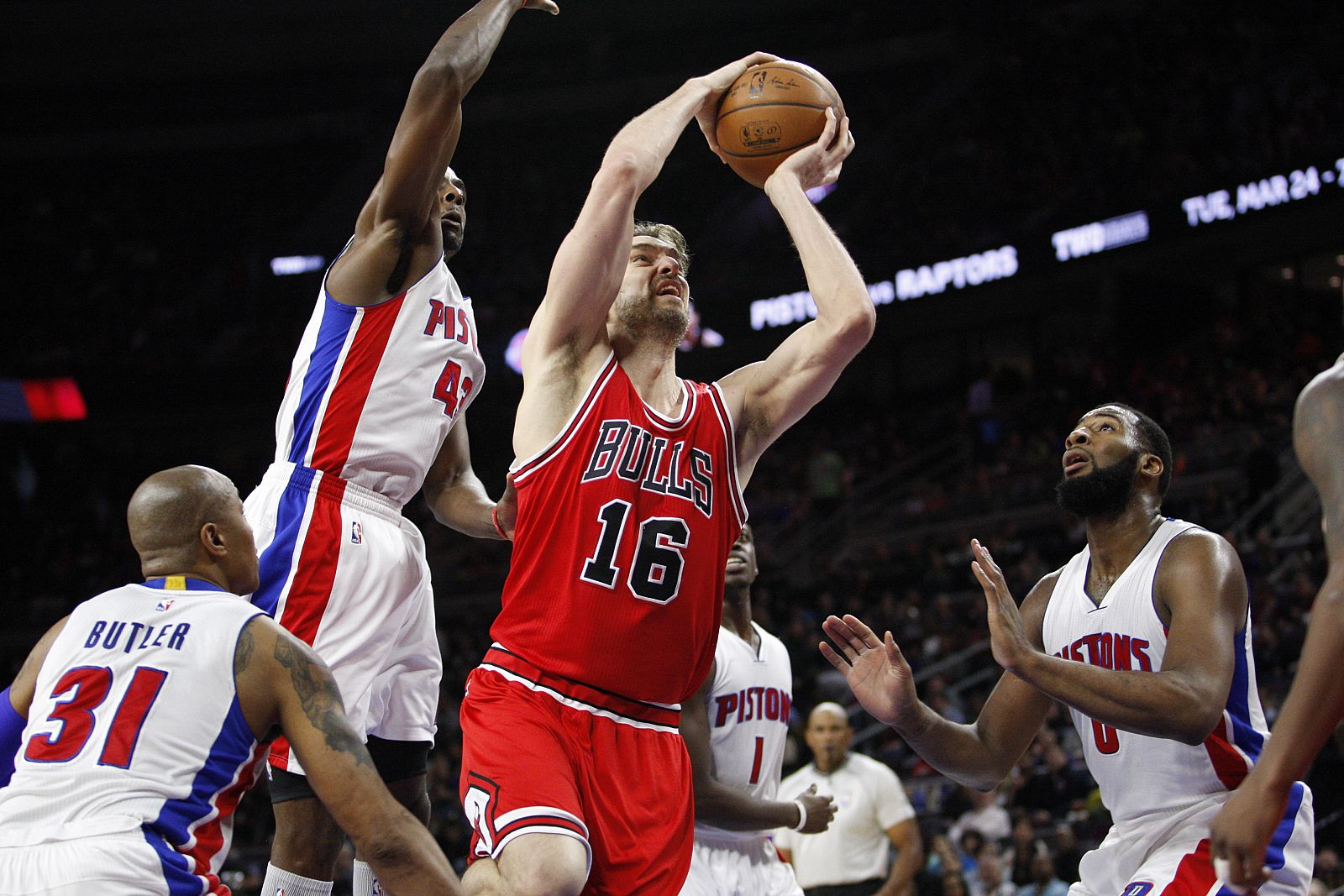 Pau Gasol, de Chicago Bulls, en su partido contra los Pistons