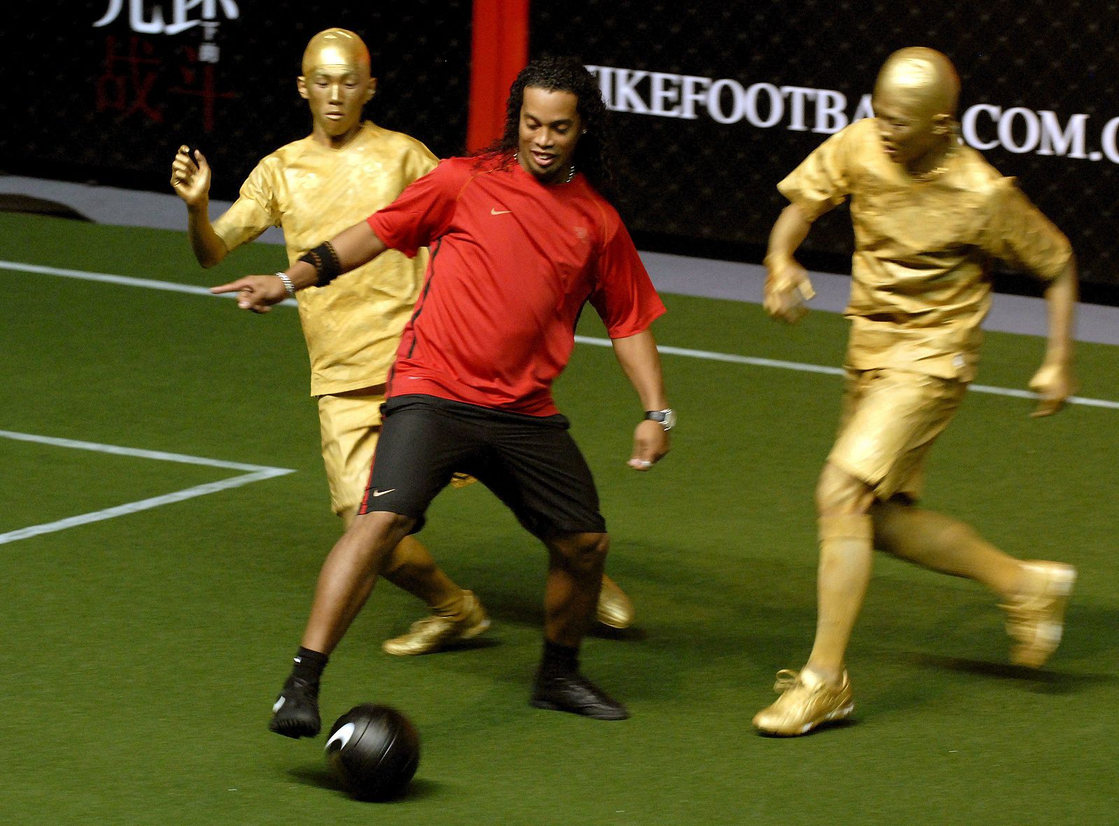 Ronaldinho, ¿al Milán?