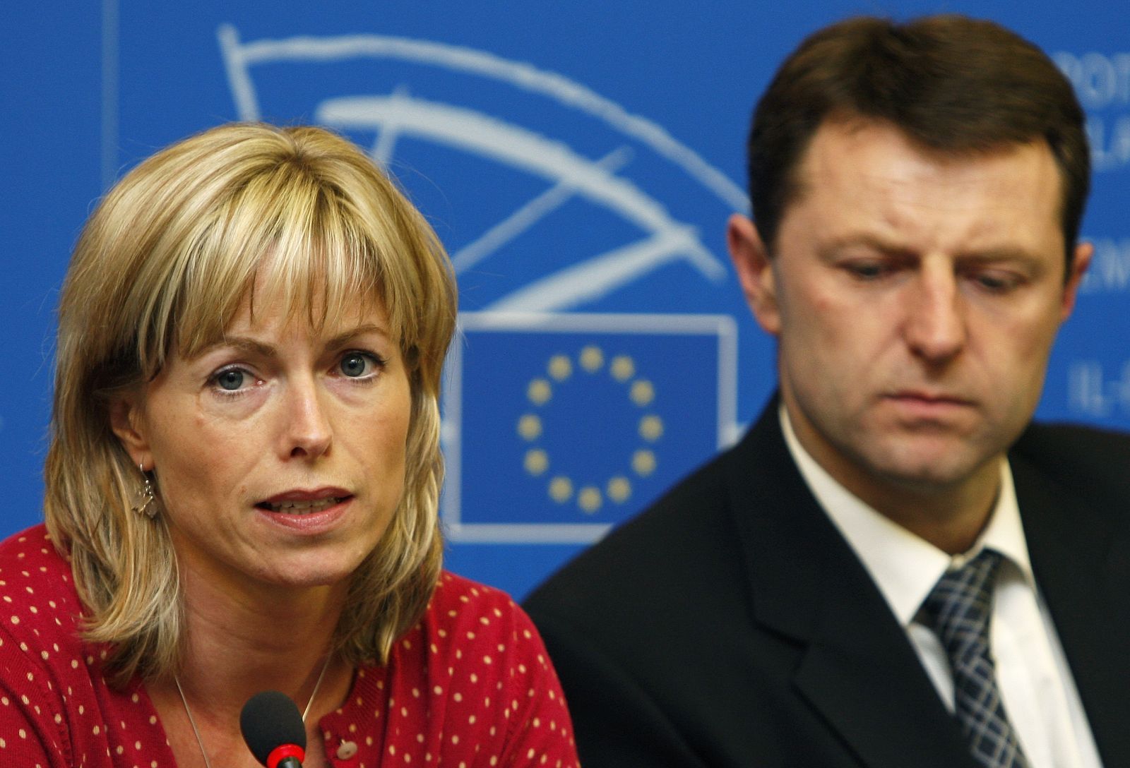 Kate y Gerry McCann, padres de Madeleine en rueda de prensa