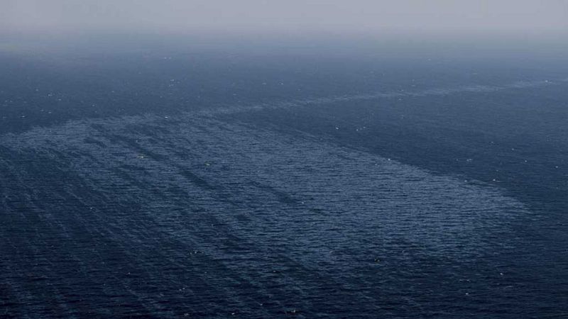 Un robot submarino examinará los tanques del buque ruso hundido en Canarias