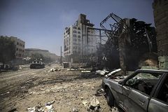 La coalición árabe anuncia el fin de sus bombardeos contra los hutíes en Yemen