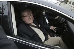 El Frente Nacional francés suspende de militancia a su fundador Jean-Marie Le Pen