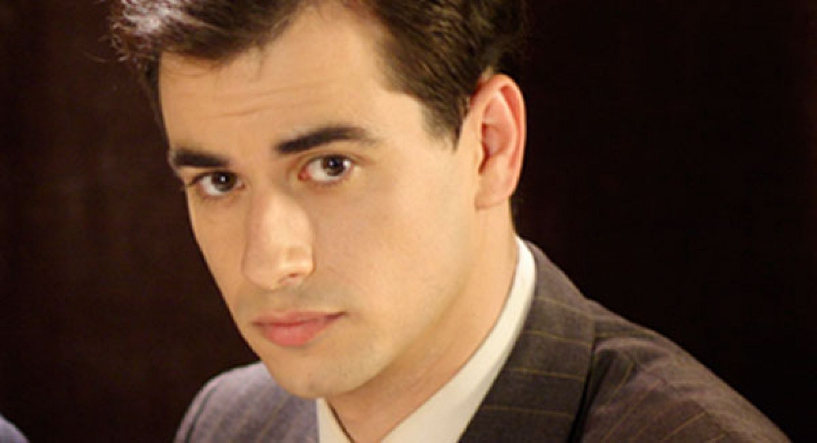 Ernesto, interpretado por Iago García