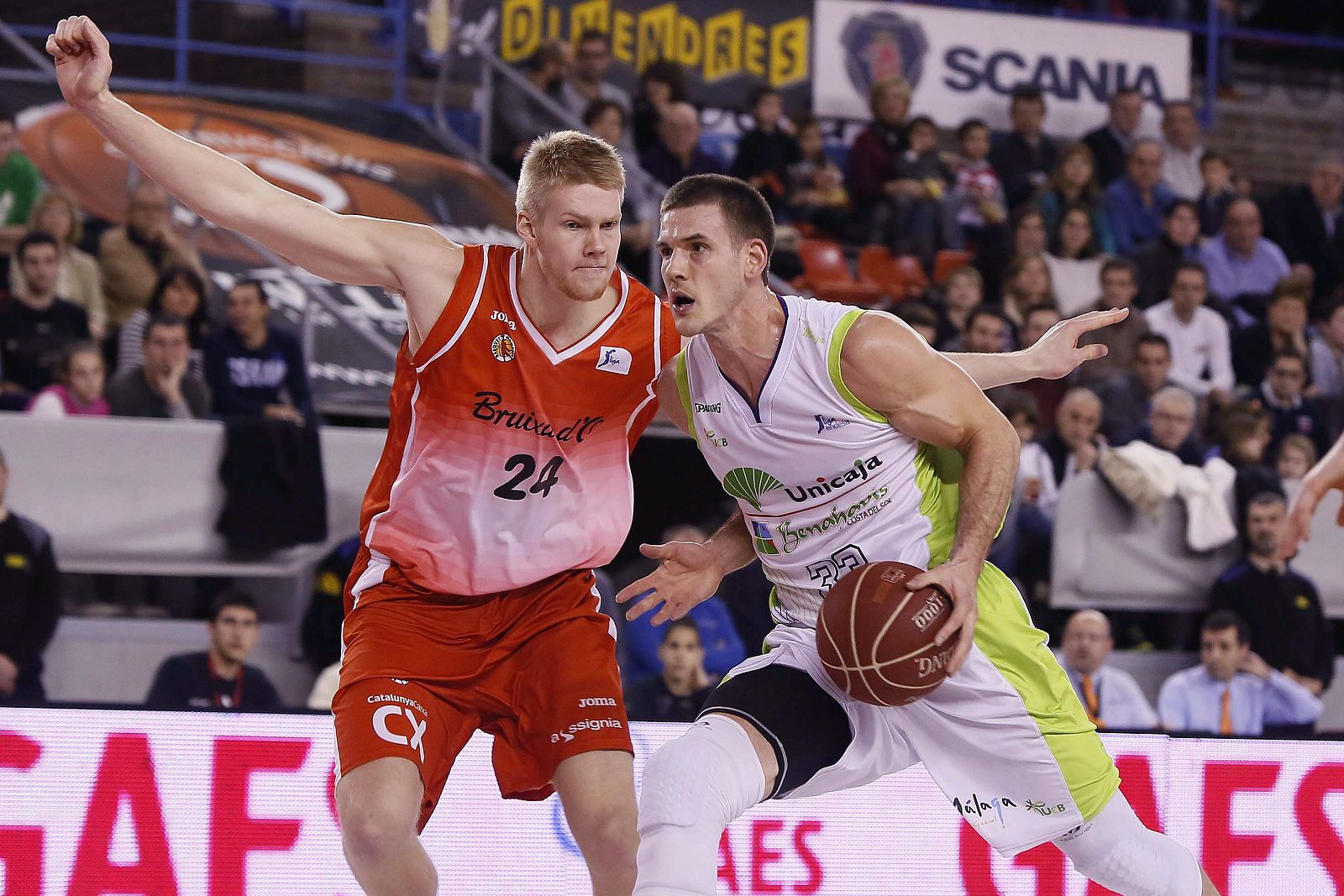 LA BRUIXA D'OR - UNICAJA