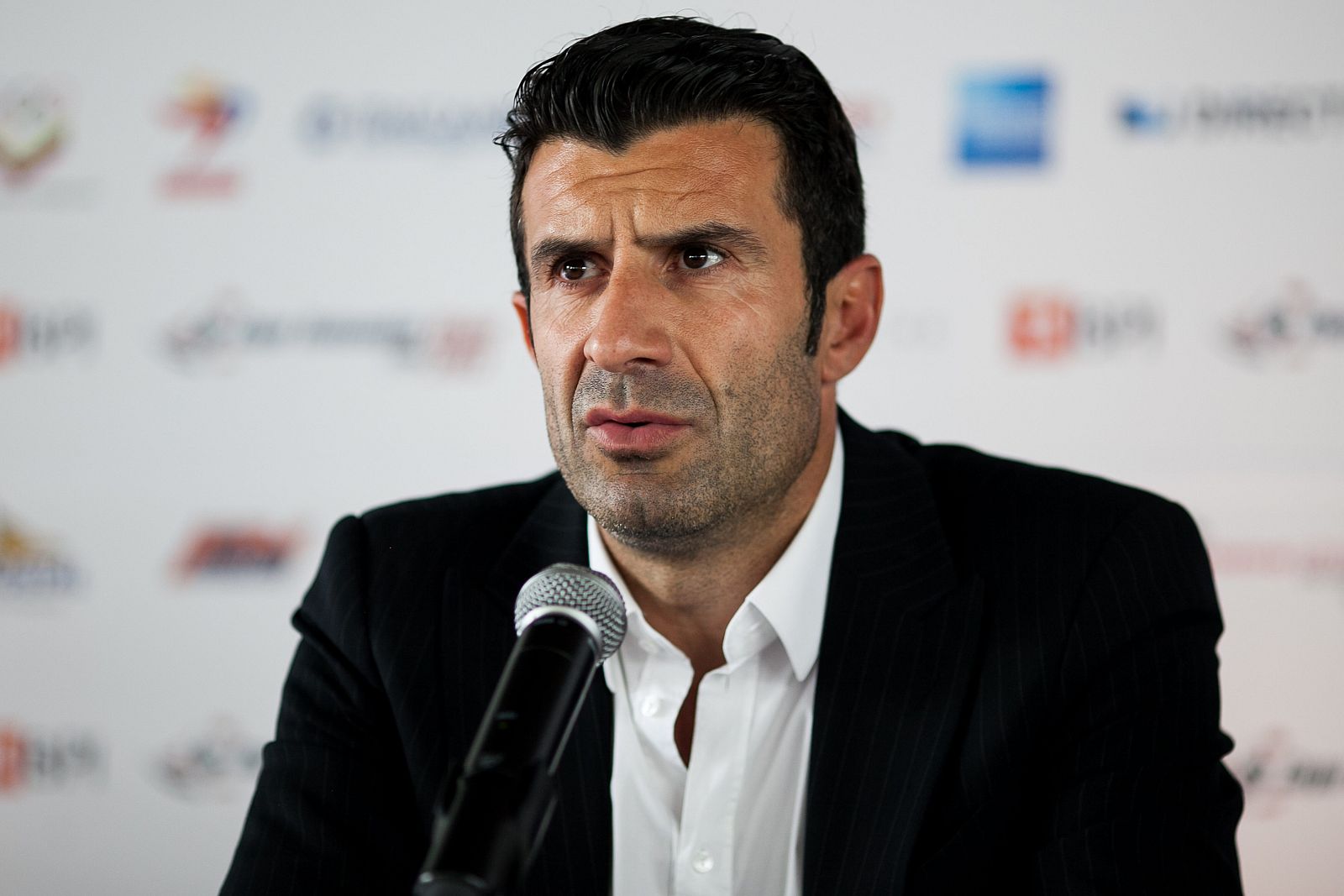 LUIS FIGO PROMOCIONA SU PARTIDO AMISTOSO EN VENEZUELA