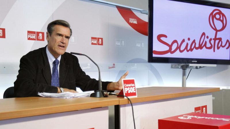 La juez reitera al Supremo que investigue a López Aguilar por maltrato, pero el fiscal se opone