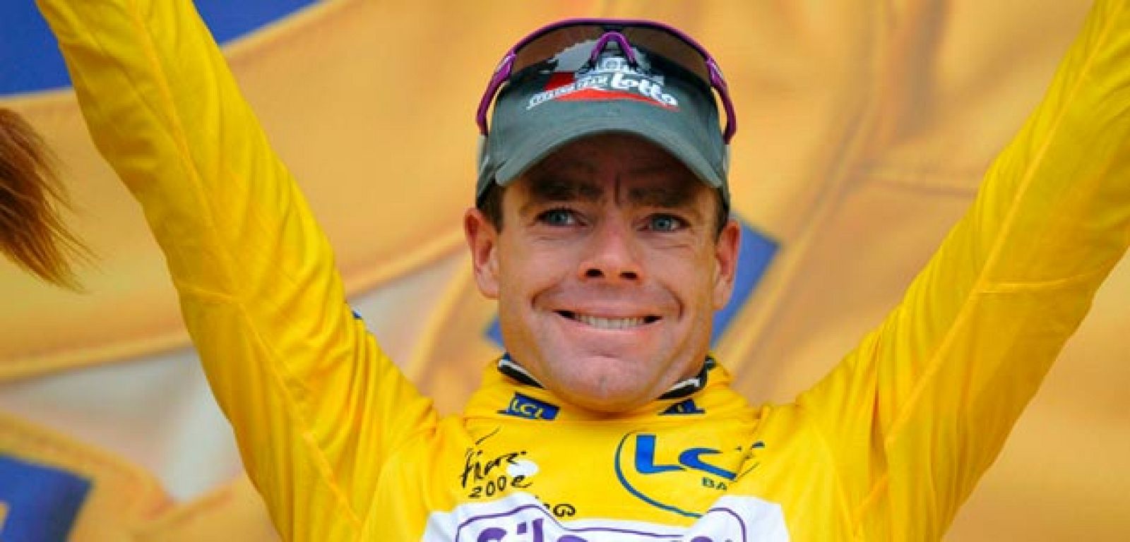 Evans se enfunda el maillot amarillo