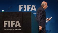 Blatter anuncia su dimisión como presidente de la FIFA