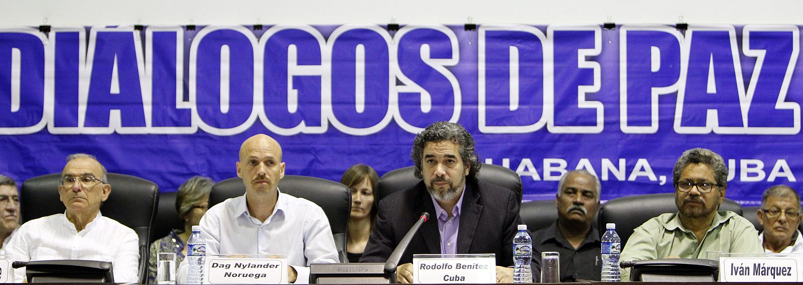 DIÁLOGOS DE PAZ ENTRE GOBIERNO COLOMBIANO Y GUERRILLA DE LAS FARC EN CUBA