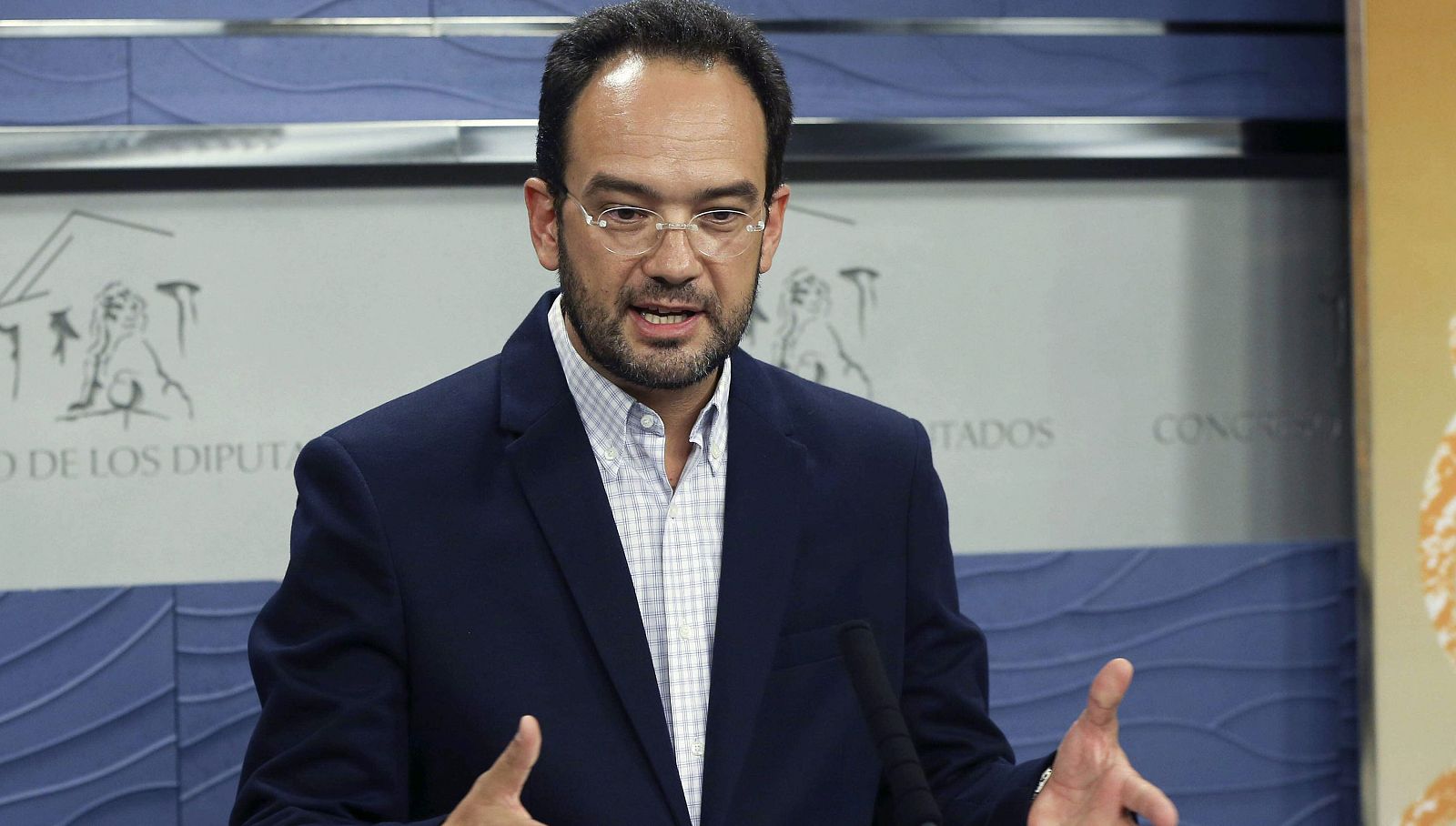 El portavoz parlamentario socialista, Antonio Hernando, en el Congreso de los Diputados