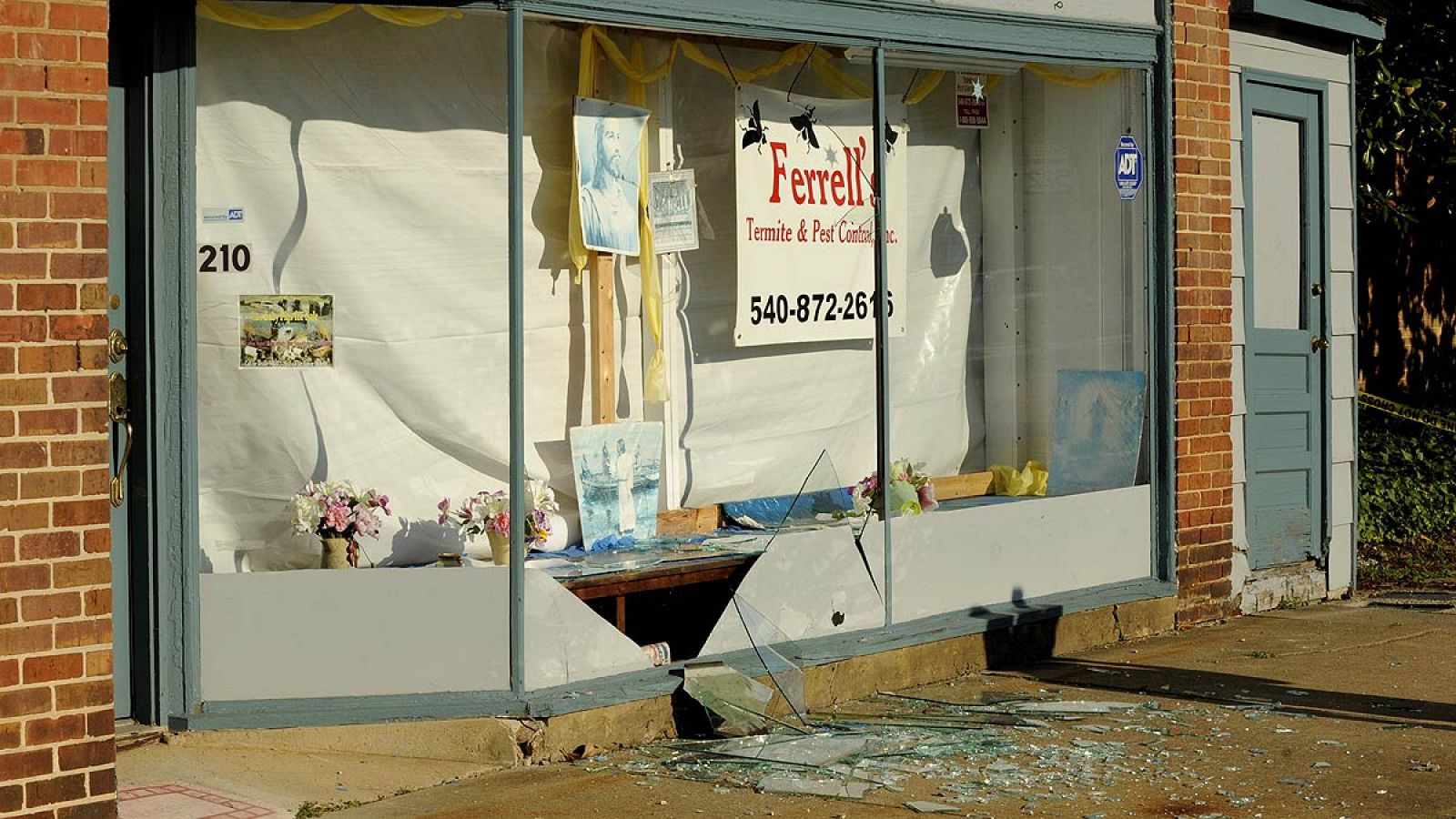 Una tienda destrozada durante un terremoto en Mineral (EE.UU.) en 2011