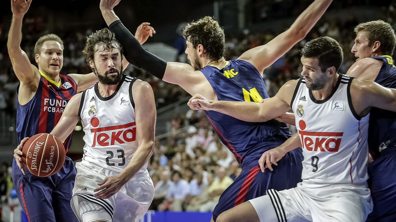 Real Madrid y Barcelona, actuales finalistas de la Liga Endesa estarán en la Supercopa