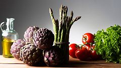 Demuestran que las verduras fritas con aceite de oliva son más saludables que las cocidas