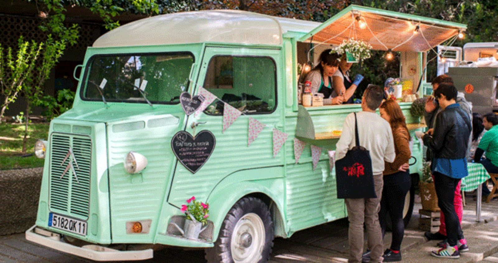 Un 'food truck' en plena venta