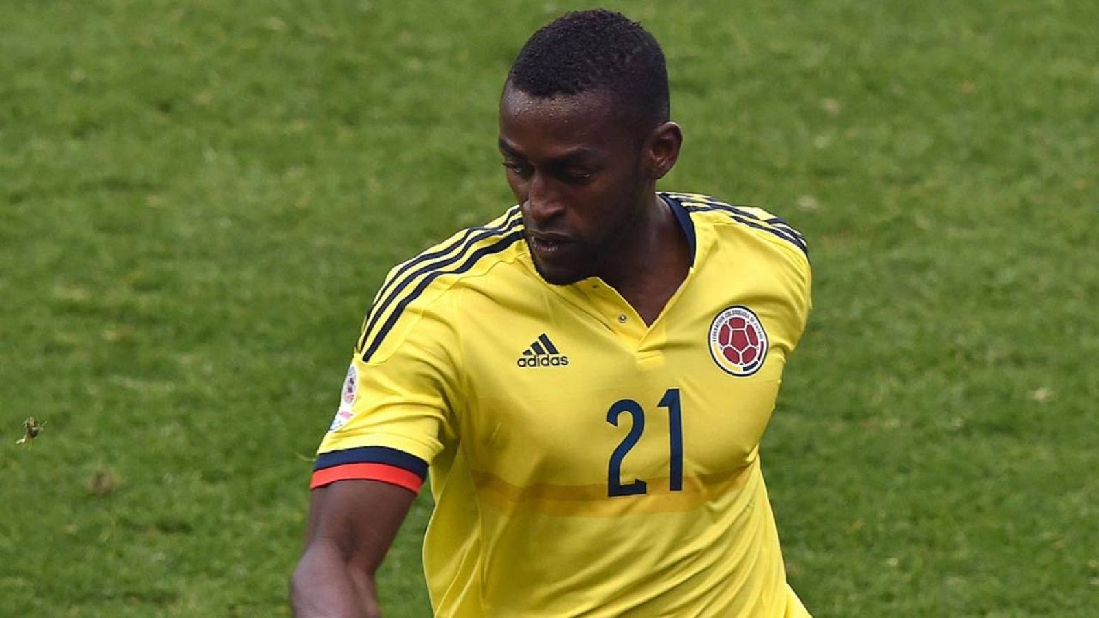 El jugador colombiano Jackson Martínez confirma su fichaje por el Atlético de Madrid.