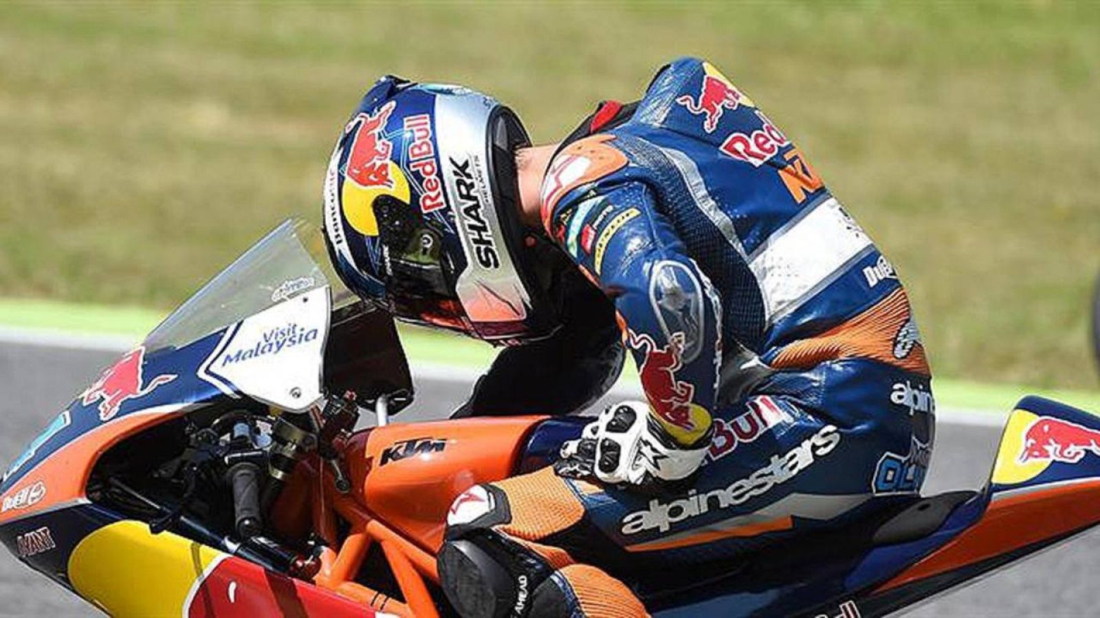 Oliveria se lleva la vicotria de Moto3 en Assen