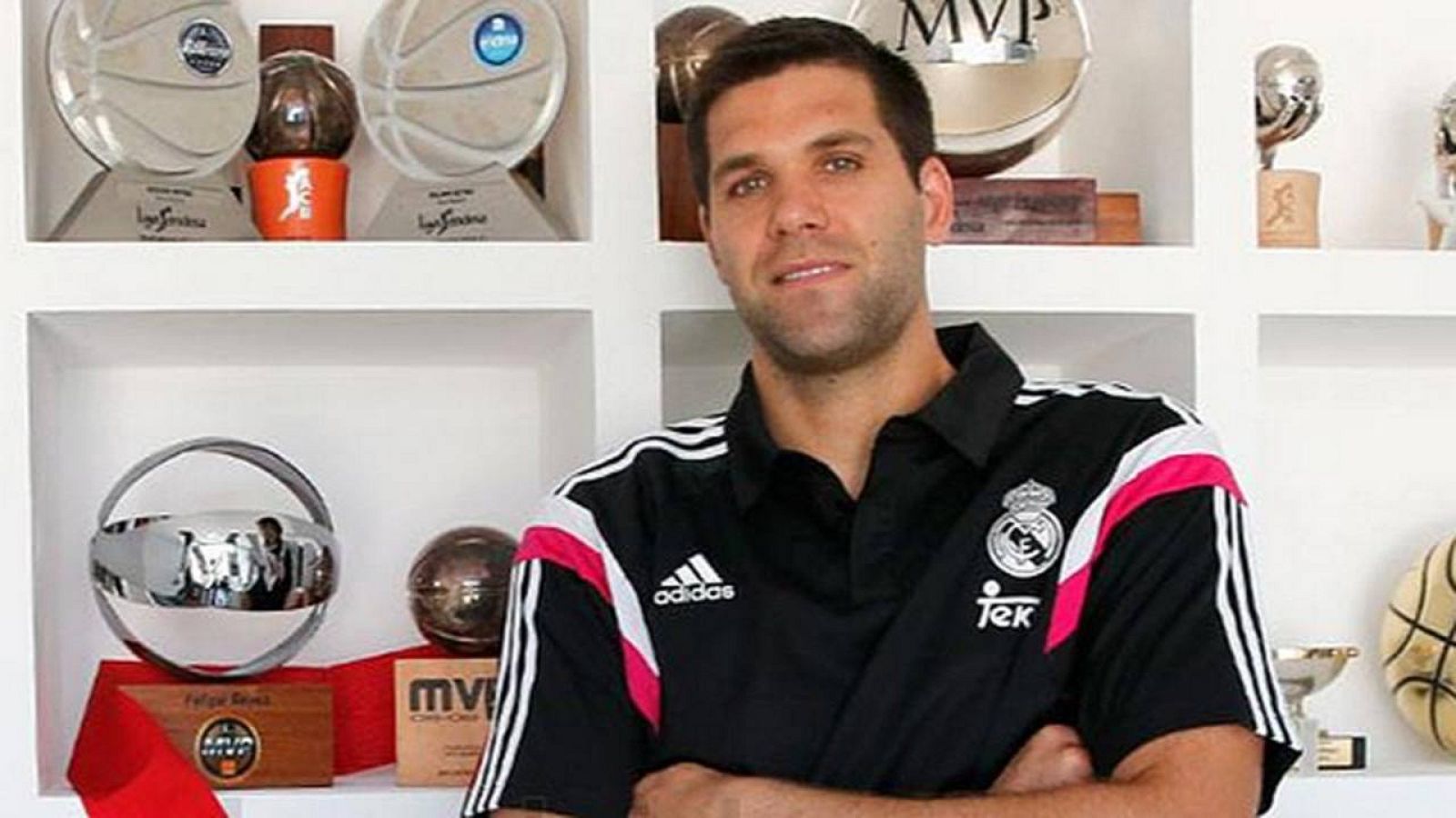 Felipe Reyes renueva con el Real Madrid