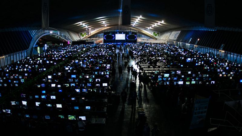 Pistoletazo de salida de 'TLP Tenerife' con el encendido de pantallas