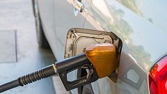 La gasolina y el gasóleo se abaratan en torno a un 1% en la última semana