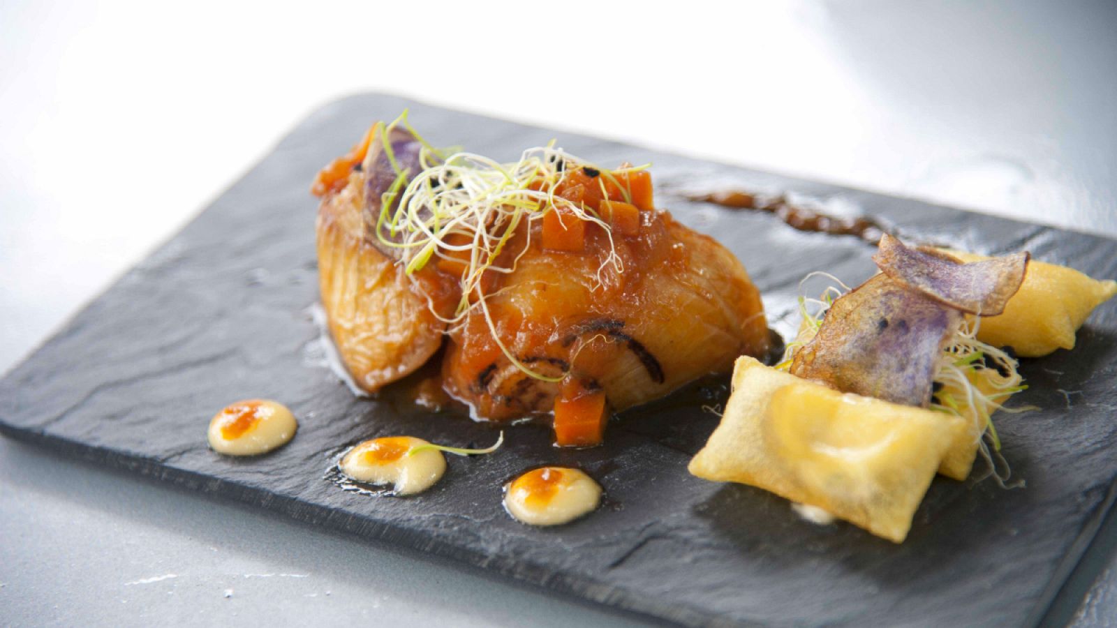 Cebolla de fuentes rellena de carne