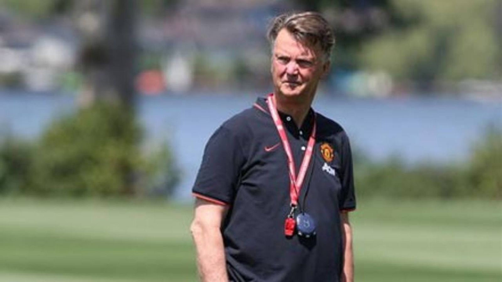 Van Gaal aviva los rumores de salida de De Gea