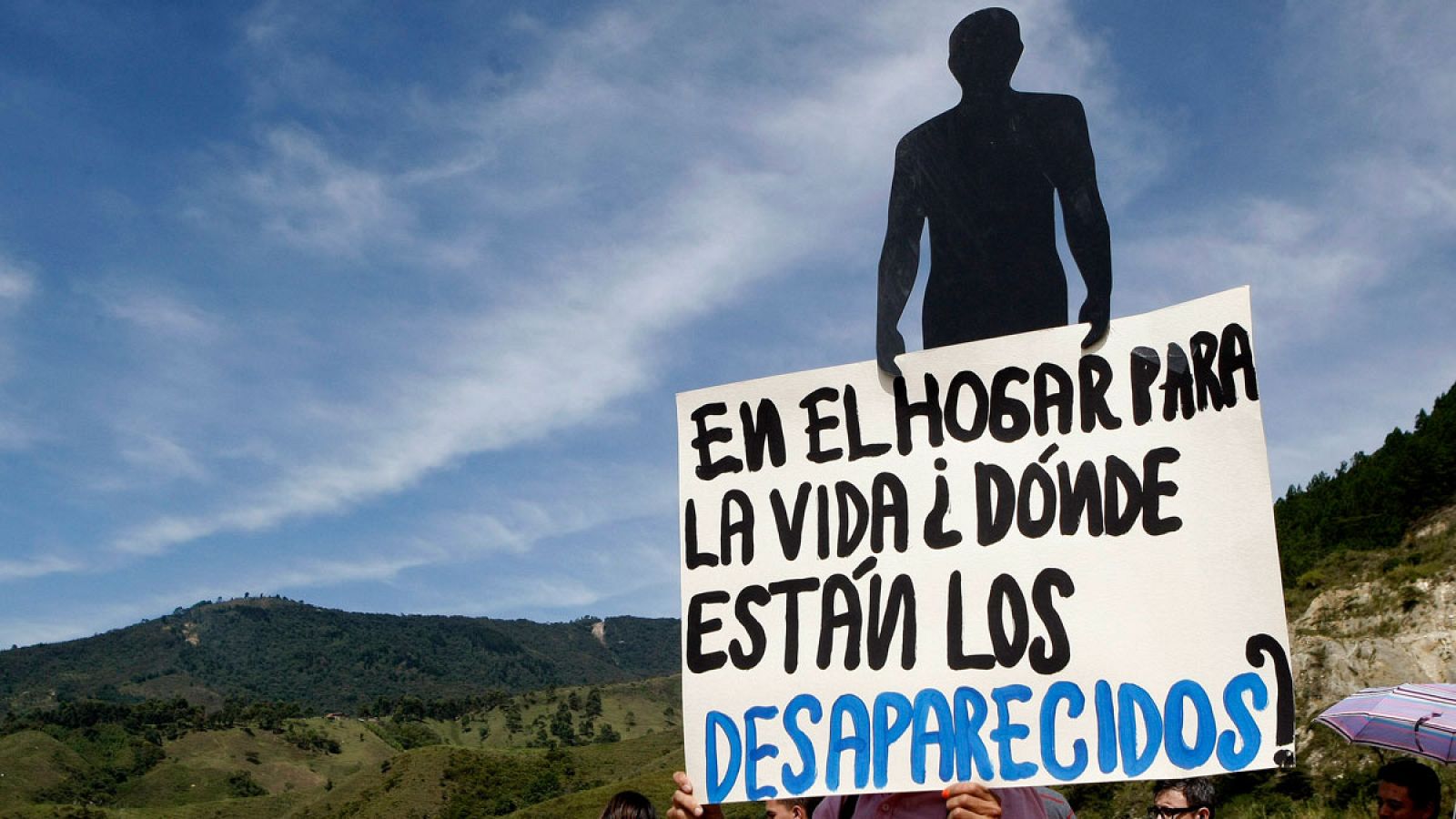 Colombia aborda la mayor exumación forense de su historia en MEdellín