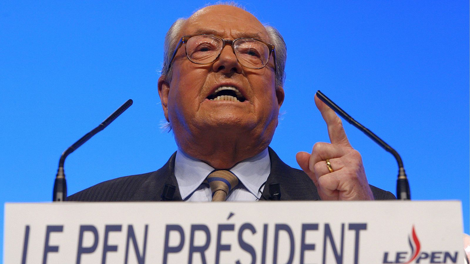 Imagen de archivo de un mitin de Jean Marie Le Pen en Marsella