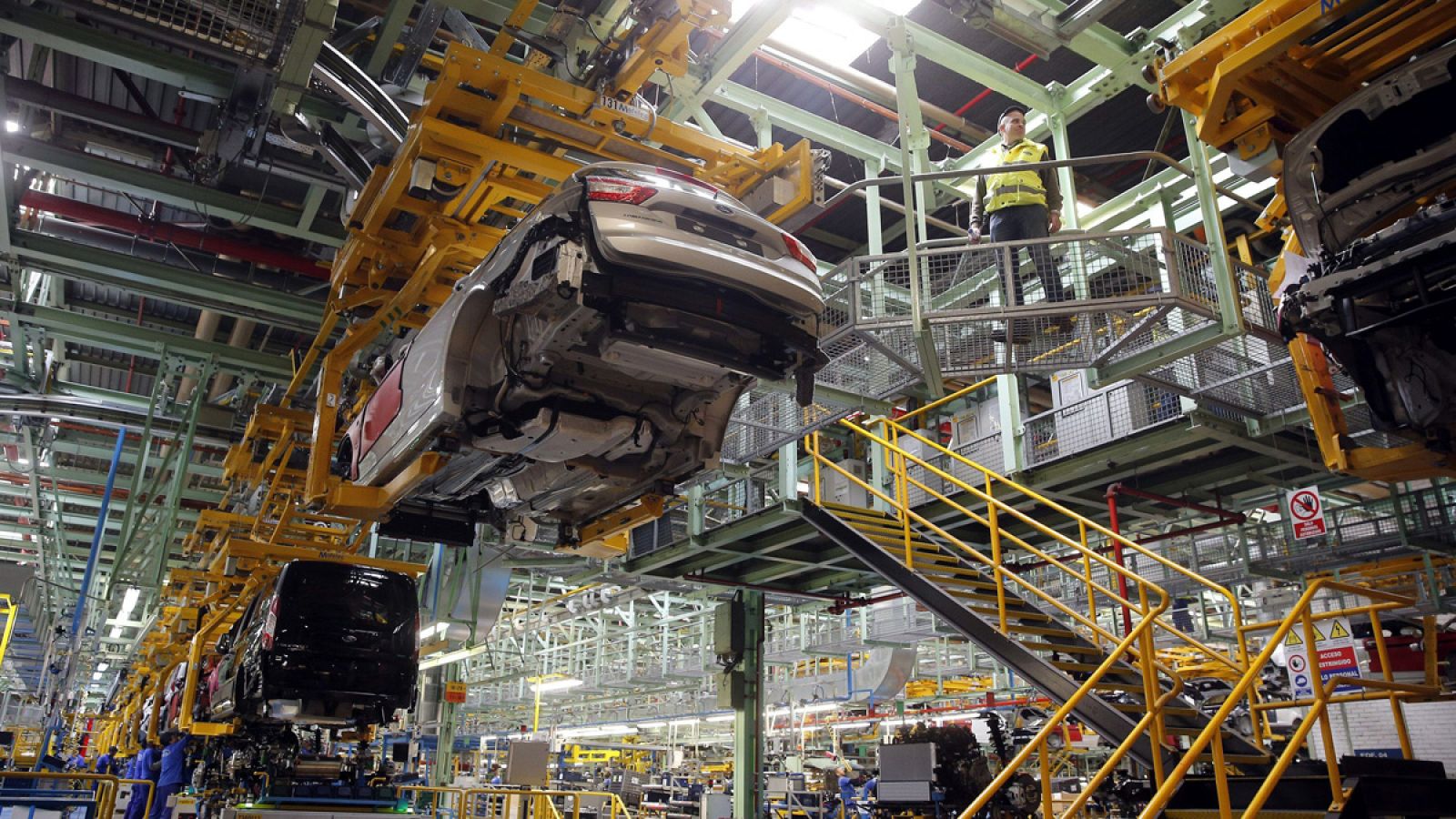 Por impuesto de sociedades se recaudarán 24.868 millones (en la imagen la planta de Ford en Almussafes)