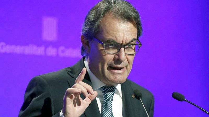 Artur Mas fija en 68 diputados, la mayoría absoluta en el Parlament, la victoria de los independentistas