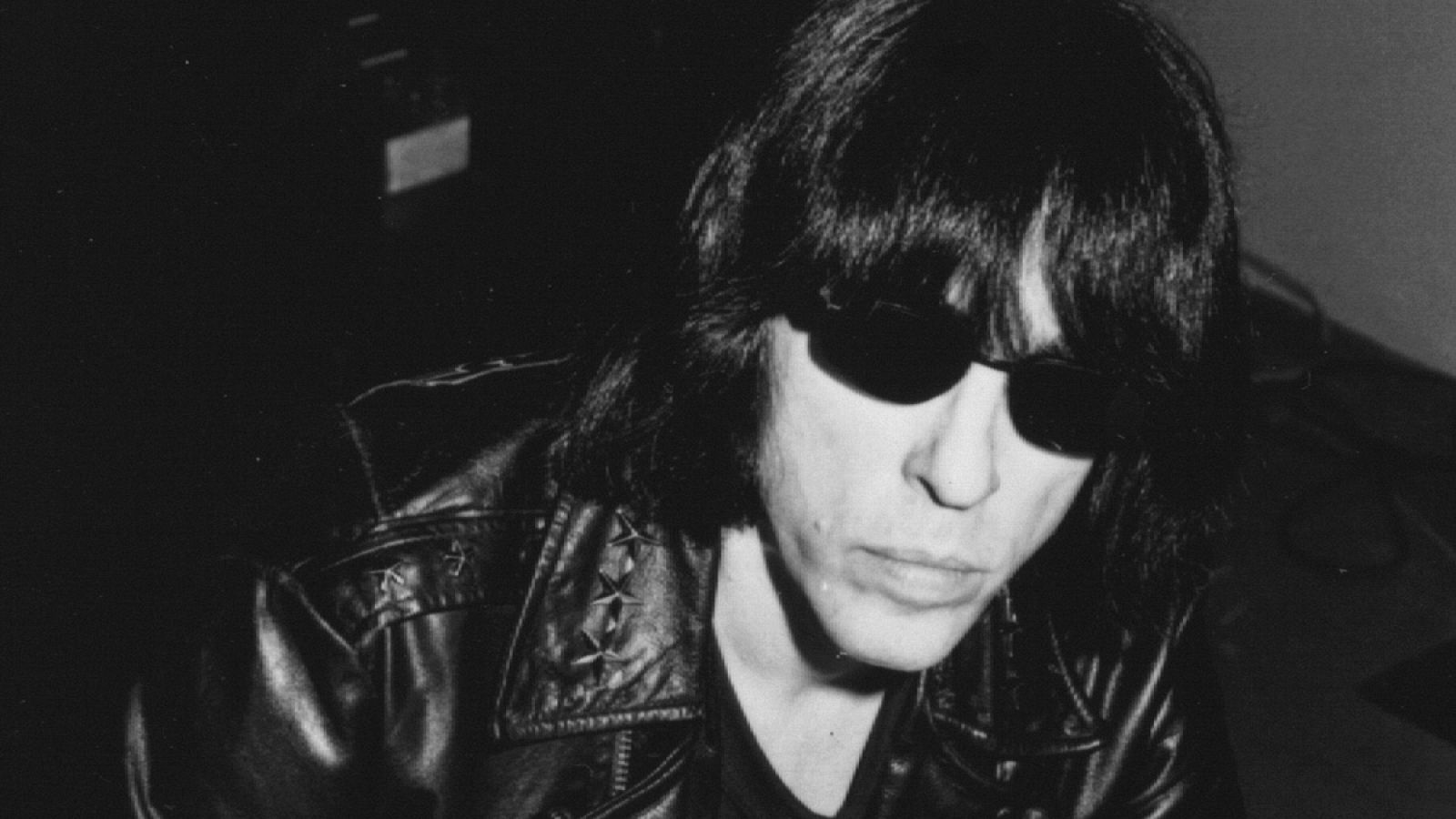 Marky Ramone, batería de los Ramones durante 15 años, publica su autobiografía.