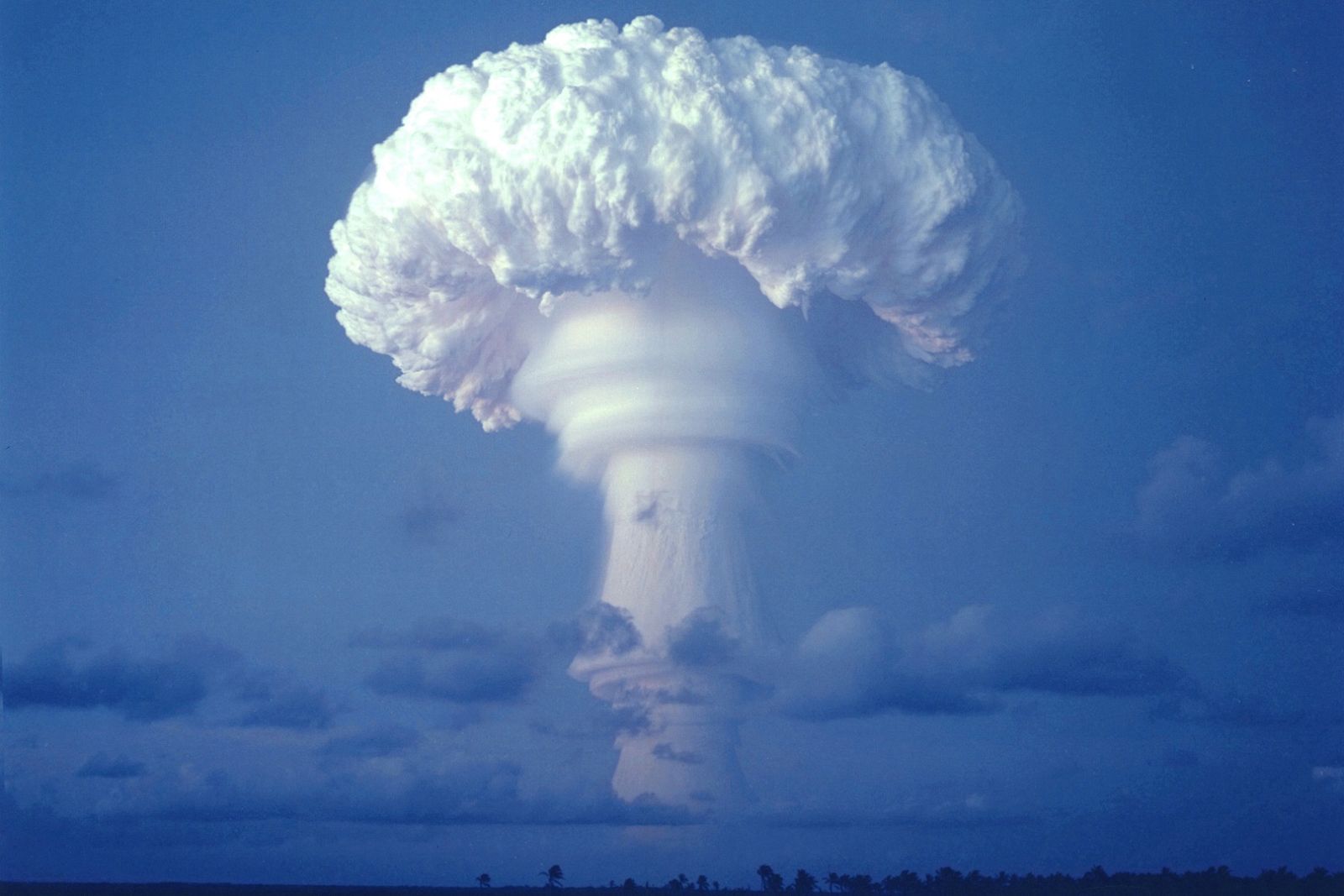 2206114005-abomb-truckee001a