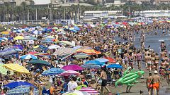 España encadena un nuevo récord al recibir 37,9 millones de turistas extranjeros hasta julio, un 4,7% más