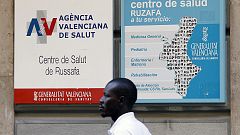 Algunas comunidades y la oposición critican las advertencias de Sanidad sobre la atención a inmigrantes