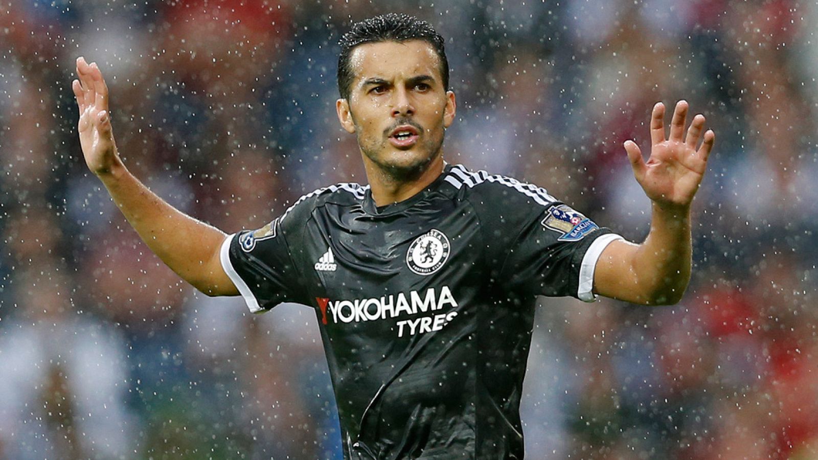 El exbarcelonista Pedro se ha estrenado en la Premier League con gol.