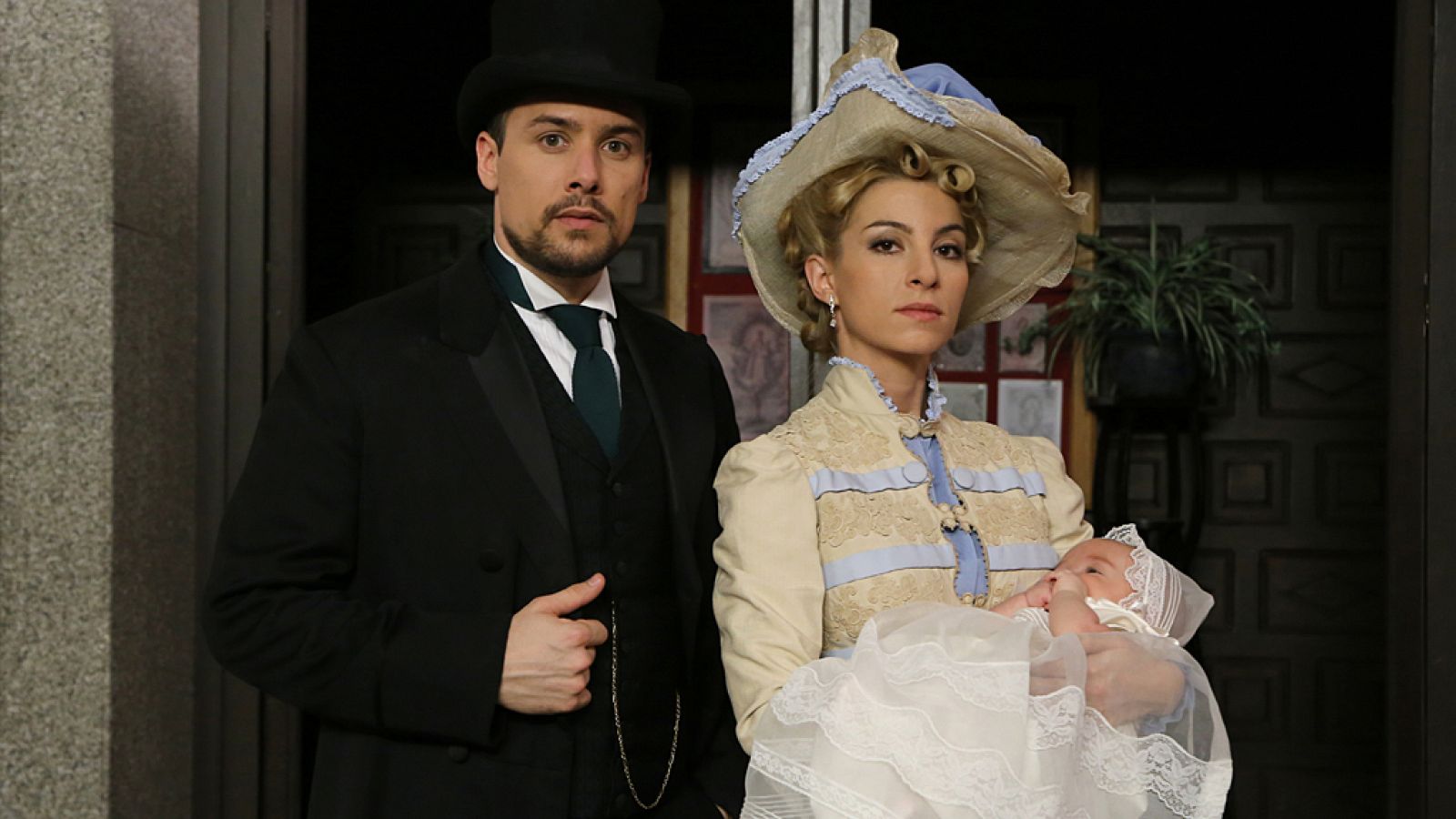 'Acacias 38' - Germán y Cayetana con Adriana