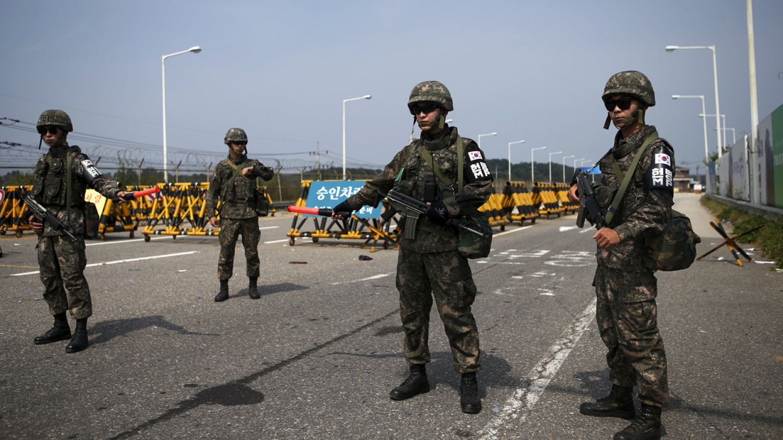 Soldados surcoreanos cerca de la frontera con el Norte