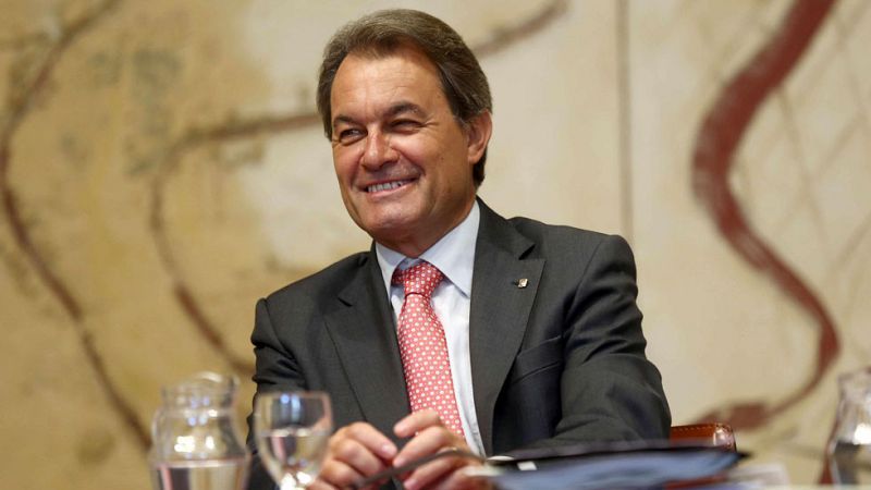 El PP presenta una ley que permitiría al TC sancionar o suspender a Mas