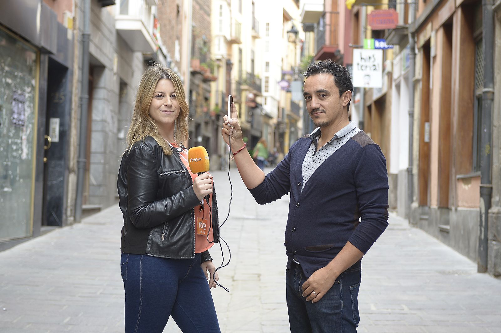 Irene Mahía y César Vallejo 'pericaris' oficiales