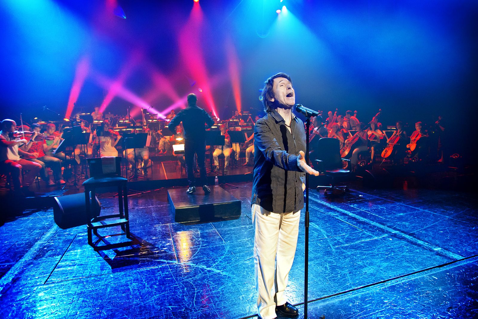 Raphael, durante los ensayos en el Teatro Real