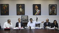Maduro ofrece una reunión urgente a Santos pero cierra otro tramo de la frontera con Colombia