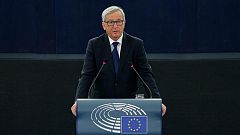Juncker defiende que la UE tiene los "medios" y la "obligación" de acoger quienes huyen del terror