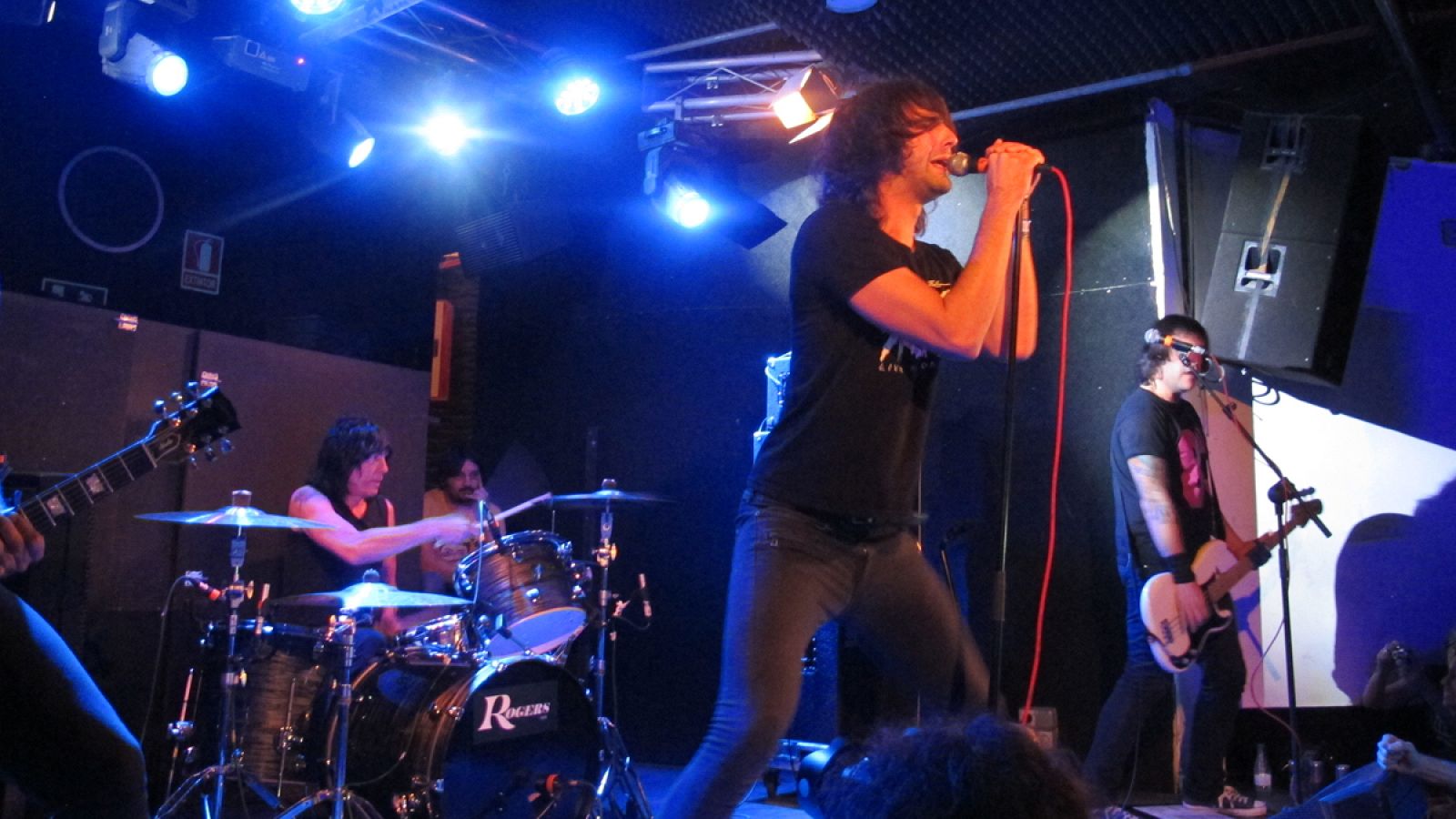 Marky Ramone, a la batería con su banda Marky Ramone's Blitzkreig en Madrid.