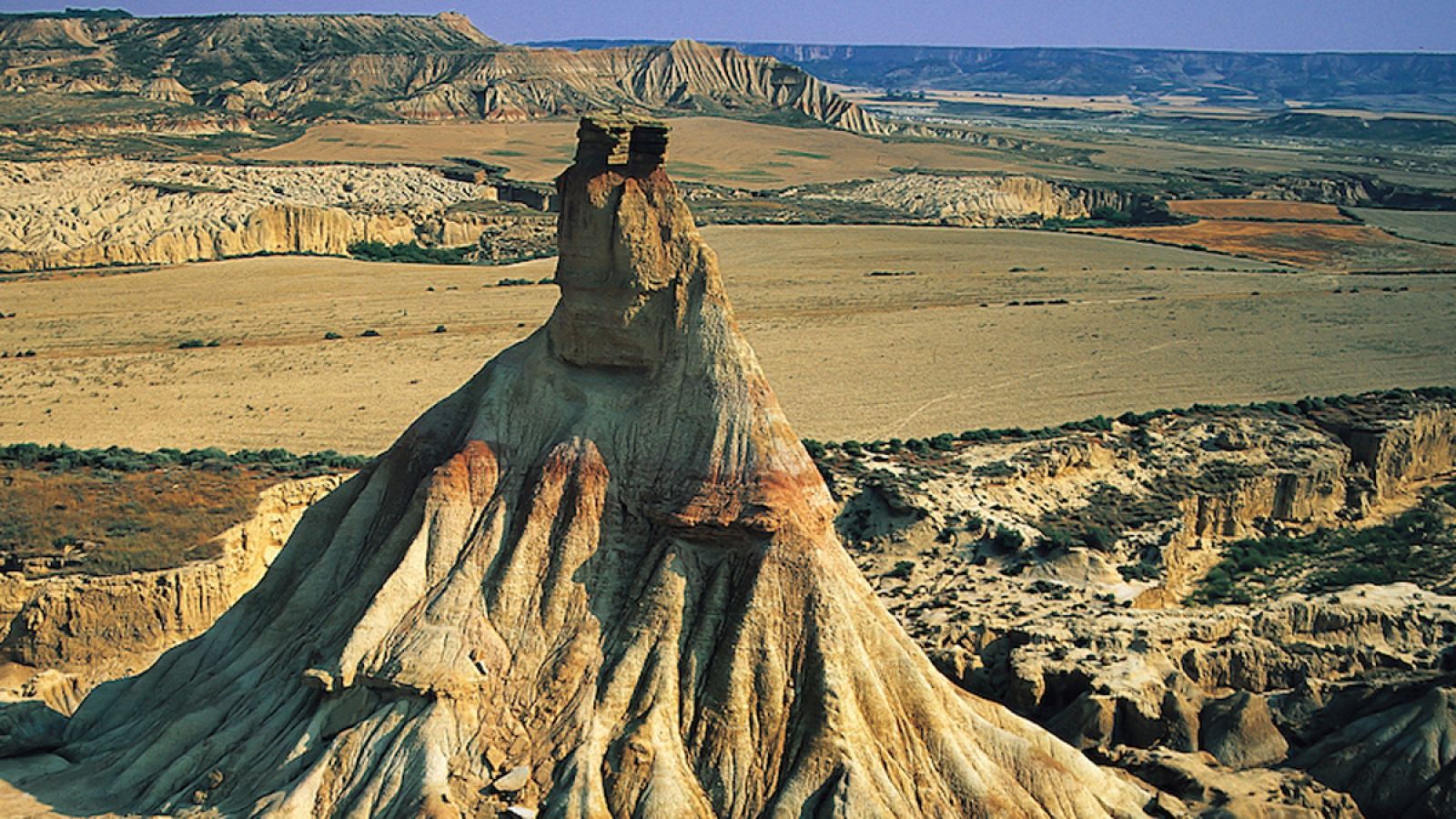 Roca calcárea del Cabezo de Castildetierra, en las Bardenas Reales (Navarra)