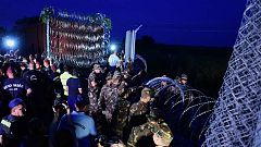 Hungría sella la frontera con Serbia y bloquea la entrada de refugiados