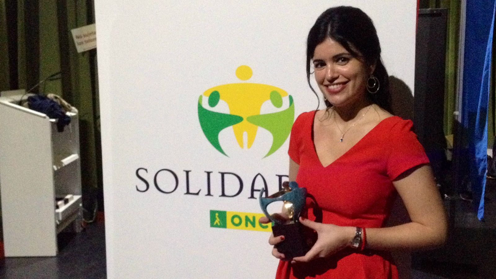 Cristina Hermoso de Mendoza, con el galardón